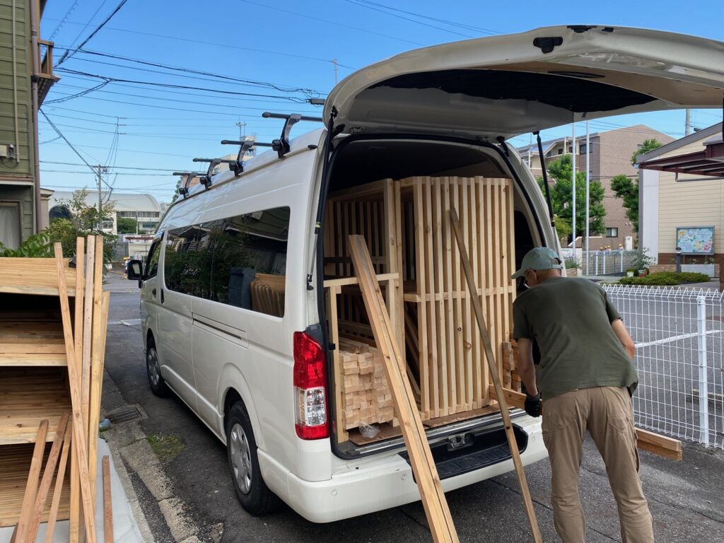 選挙看板 (積込)
